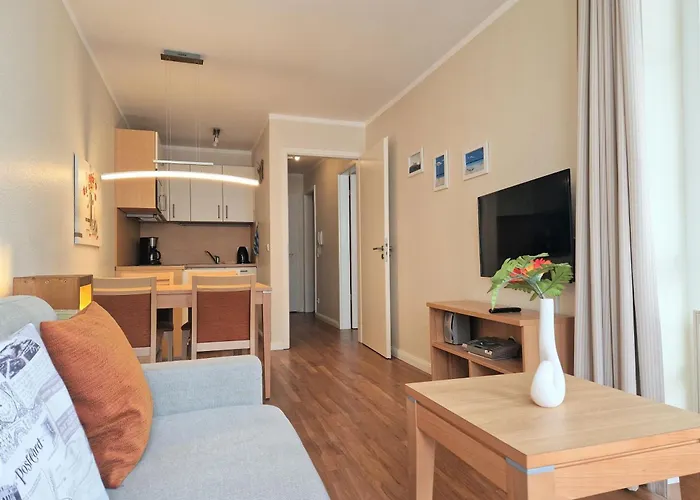 672, Seepark Apartment *